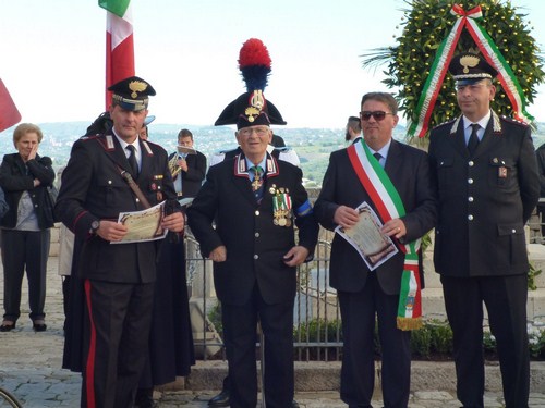 Clicca e ingrandisci la foto