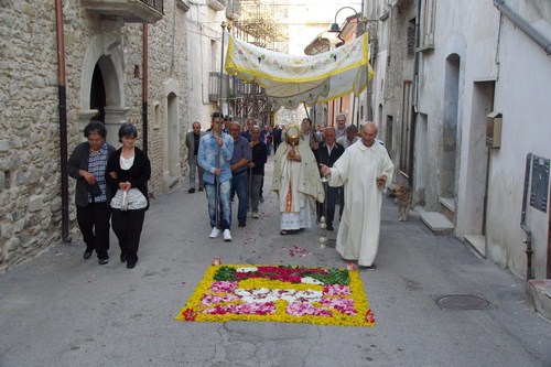 Clicca e ingrandisci la foto