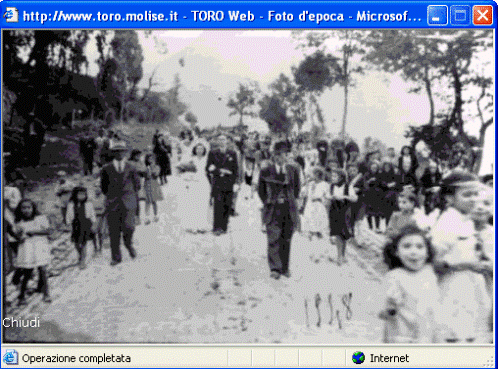 Corteo Nuziale che scende dal Convento (1948)