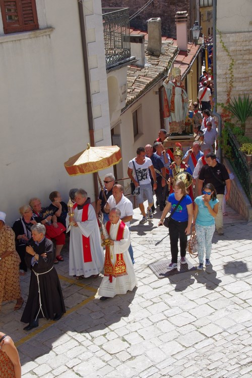 Clicca e ingrandisci la foto